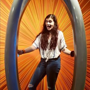 Meet your Posher, Emily